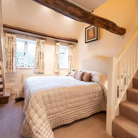Neroli River View Apartment Bourton-on-the-Water Eksteriør billede